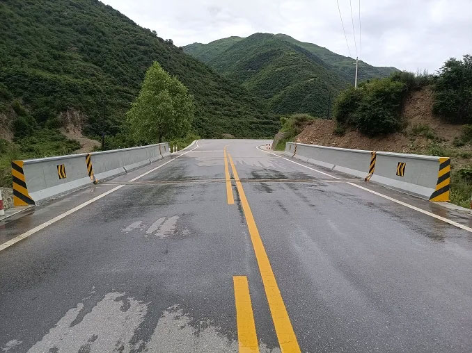 桥梁喷涂瓷化涂料